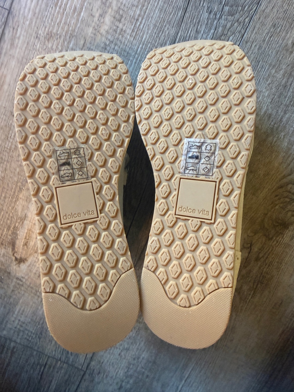 Dolce Vita Cream Suede Chain-Trim Slip-On Flats - Picture 3 of 7